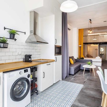 Noguera A Apartment On The Beach Валенсия Екстериор снимка